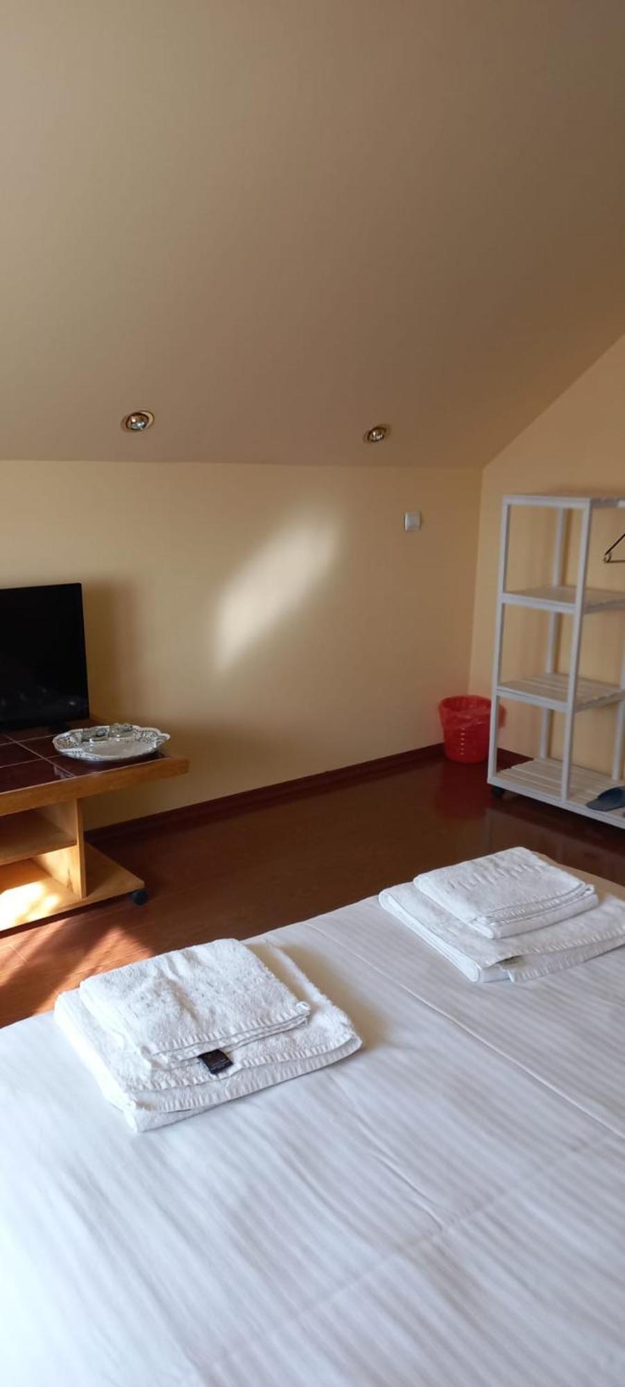 Cosy Bedroom For 2 With Balcony In A Family Villa Turnu Măgurele Exteriér fotografie