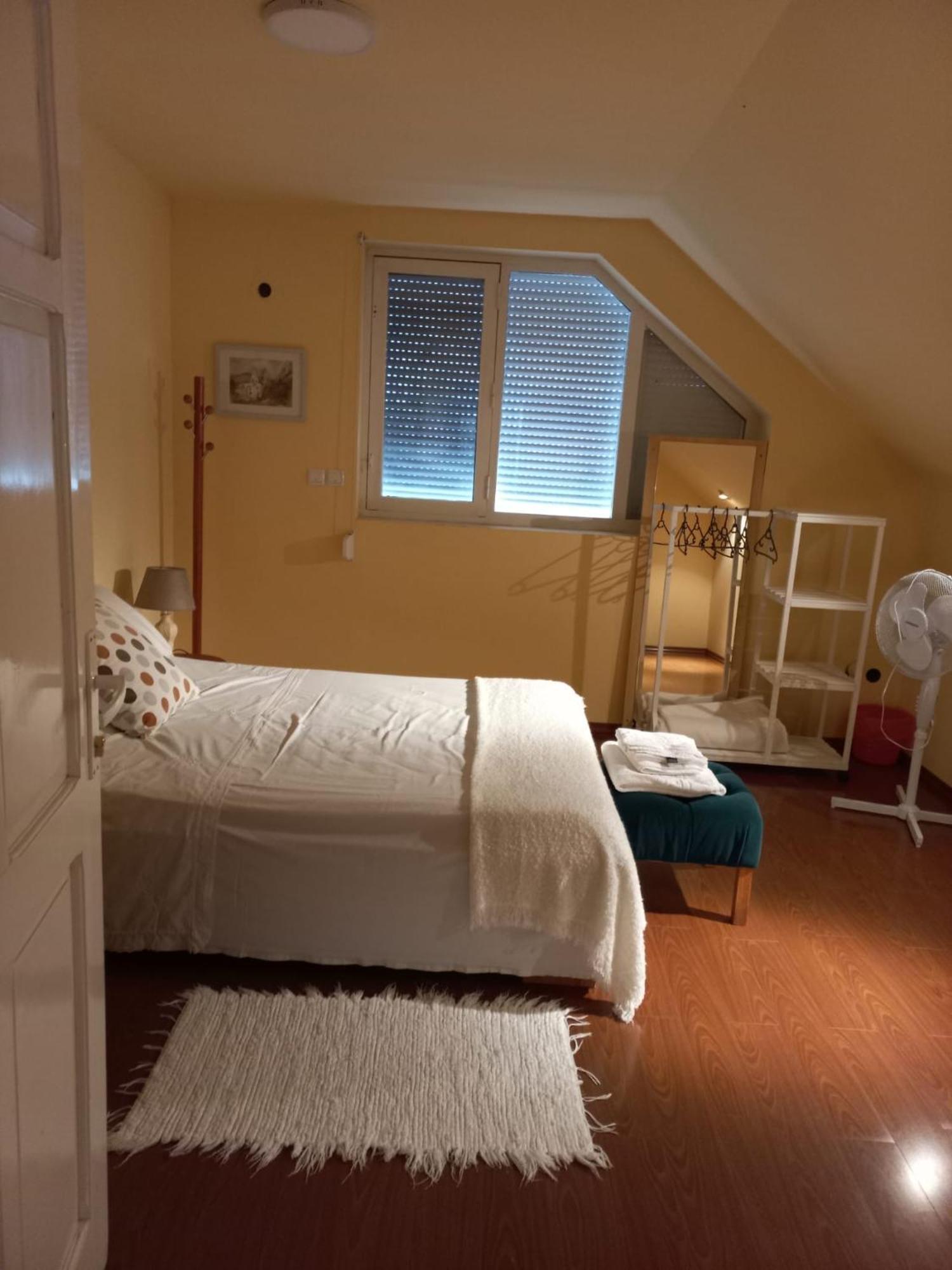 Cosy Bedroom For 2 With Balcony In A Family Villa Turnu Măgurele Exteriér fotografie