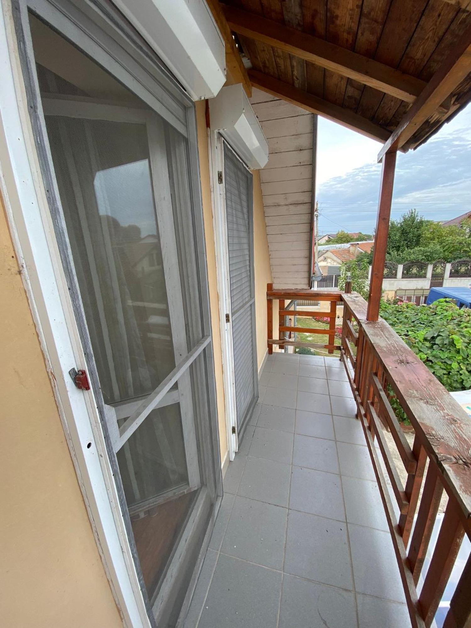 Cosy Bedroom For 2 With Balcony In A Family Villa Turnu Măgurele Exteriér fotografie